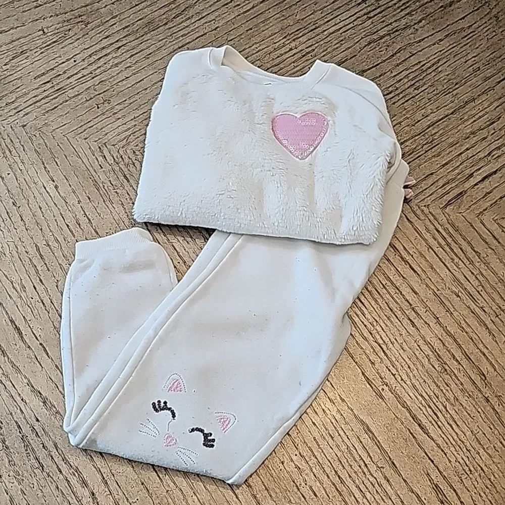 Epic Thread Cozy sweater and pants set size 6X